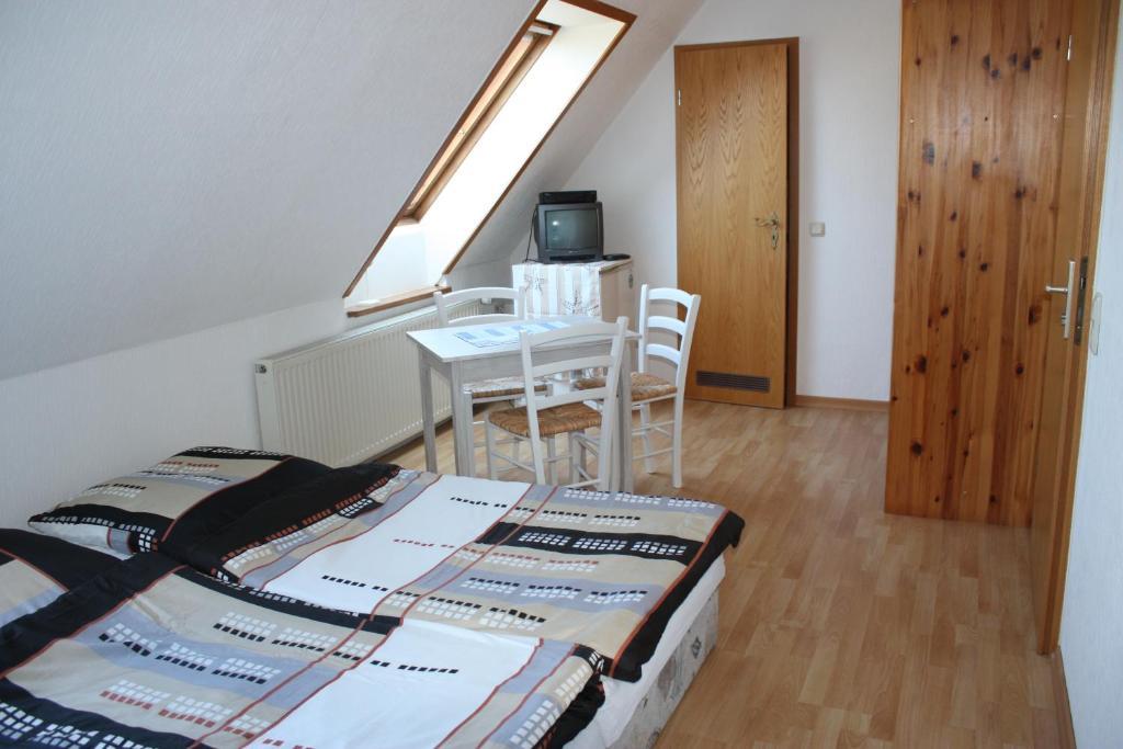 Pension Vorm Darss Hirschburg Pokoj fotografie